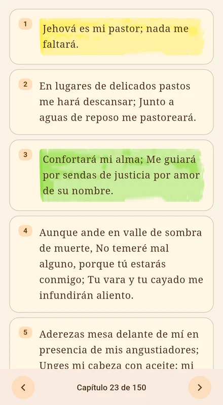 El lector de la Biblia con dos versículos subrayados a crayón